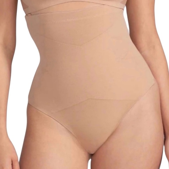 NEW! Honeylove SuperPower Thong Shapewear - Picture 1 of 7